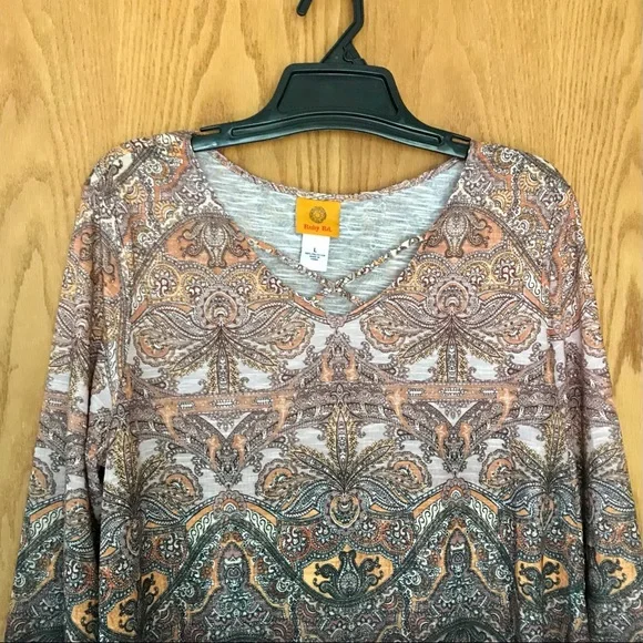 Ruby Rd. Top - Picture 3 of 10